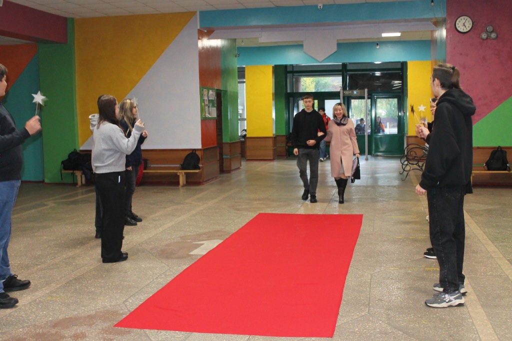 559232769 1210947680845875 5733856893190224294 N