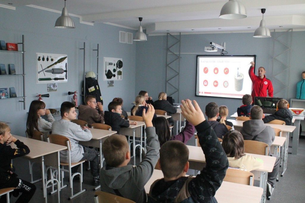 565858195 1222180233055953 1894845797891658461 N