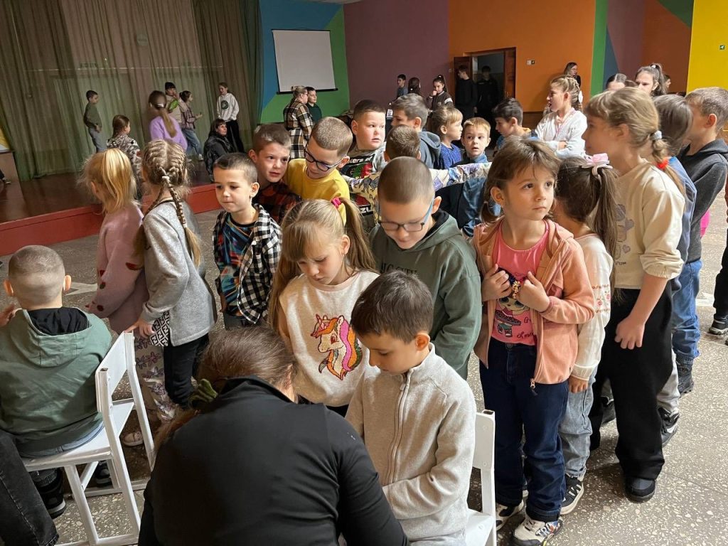 586106235 1250844390189537 8472123134047652633 N