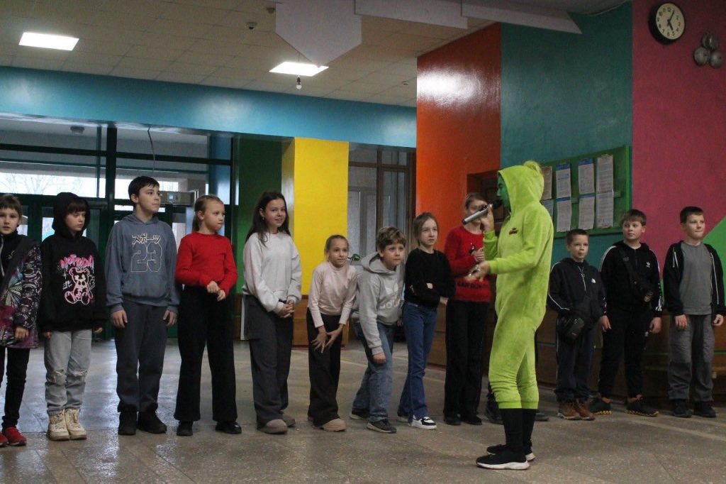 594653411 1261843245756318 3584501166729988770 N