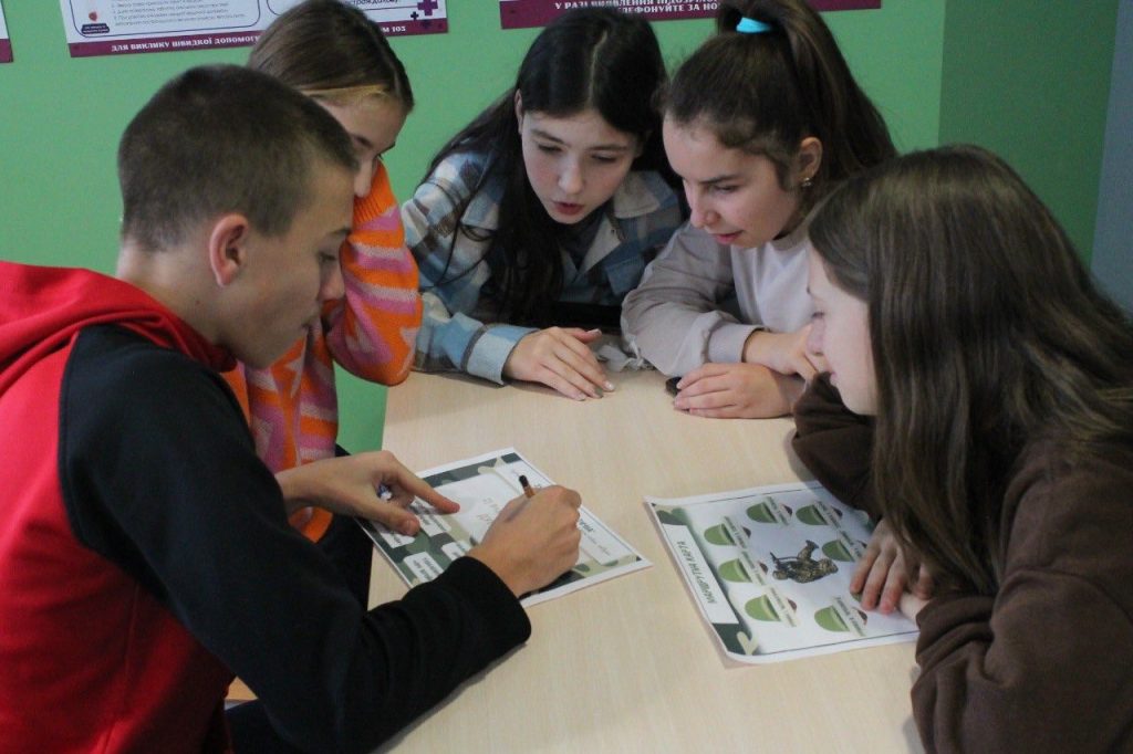 594818161 1263916288882347 5674859798954559243 N