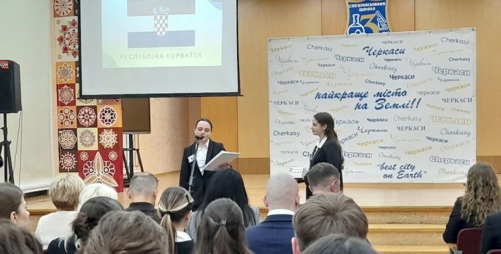 654700492 1340481201225855 3200968414775963188 N